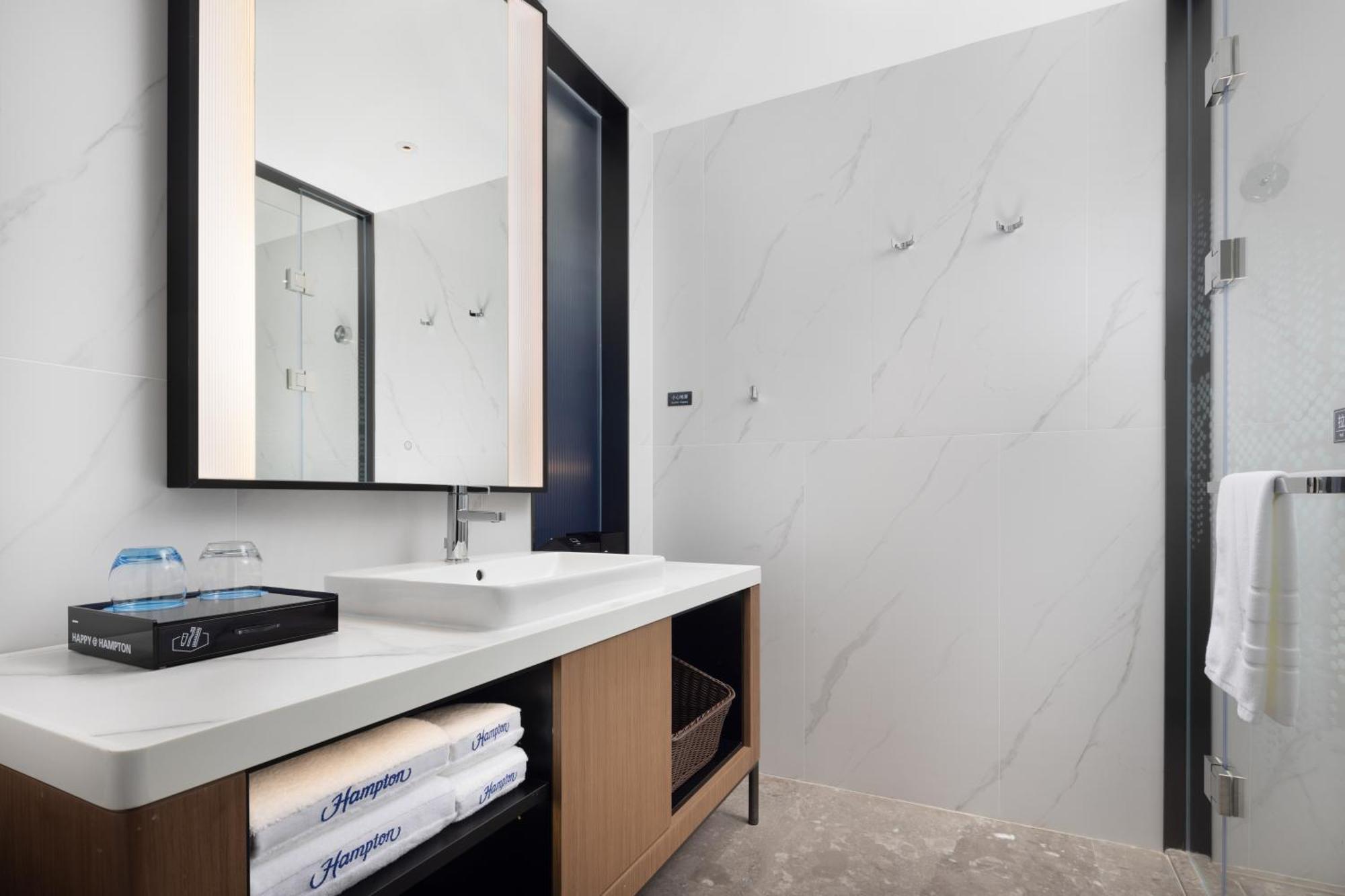 מלון Hampton By Hilton Shenzhen Futian Huaqiangbei מראה חיצוני תמונה