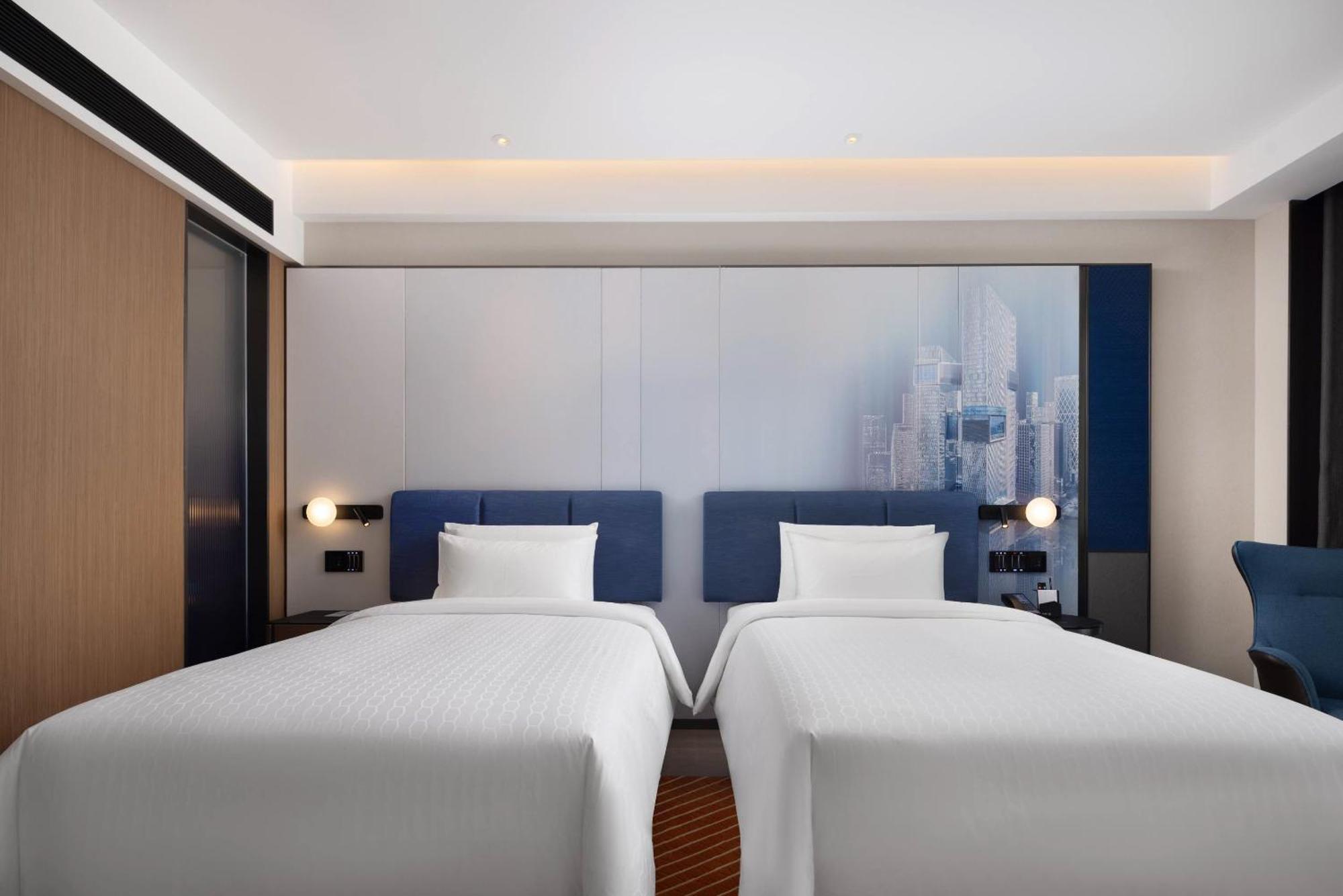 מלון Hampton By Hilton Shenzhen Futian Huaqiangbei מראה חיצוני תמונה